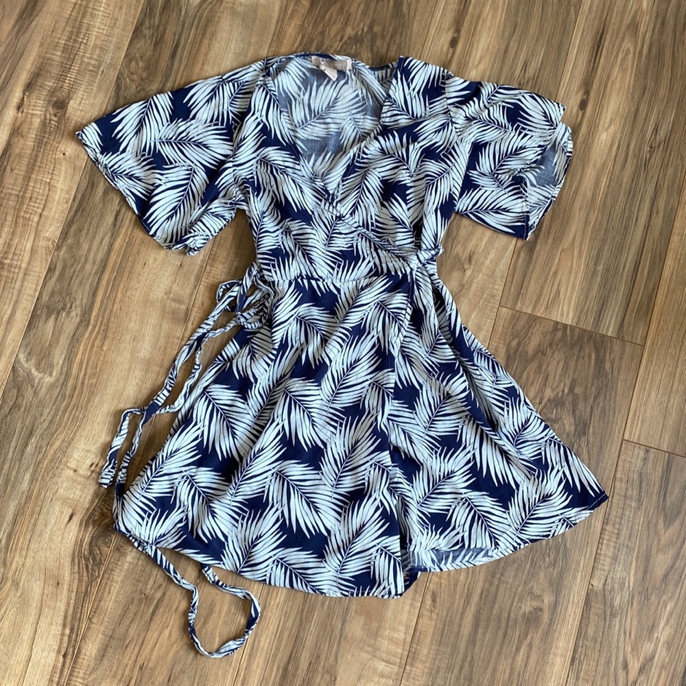 Forever 21 palm wrap Mini Dress S